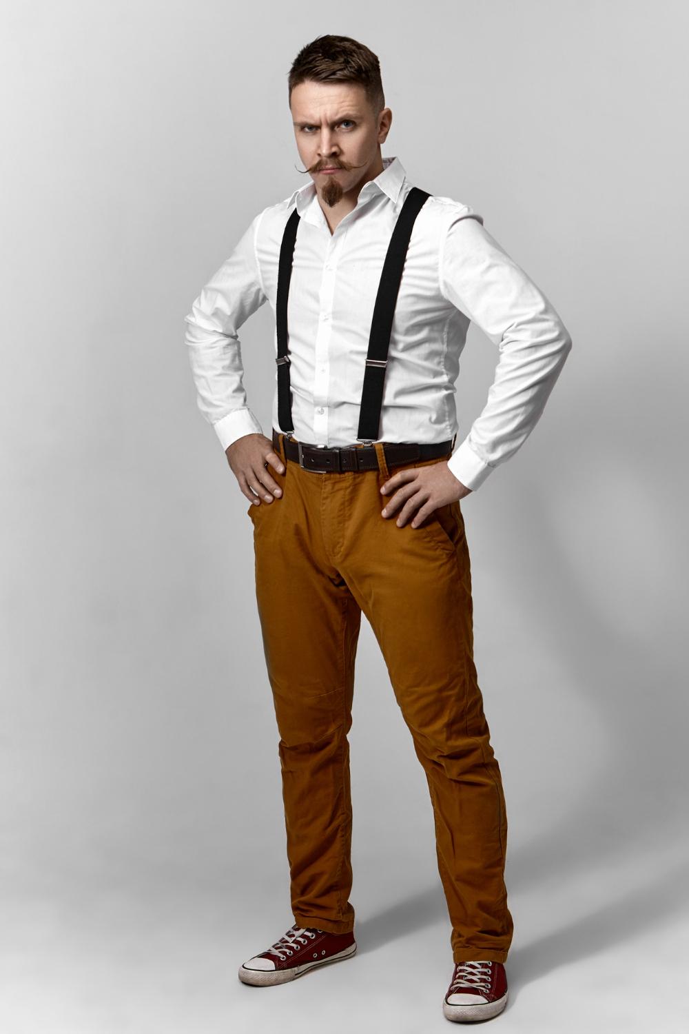 brown pants