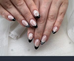 black french tip nails